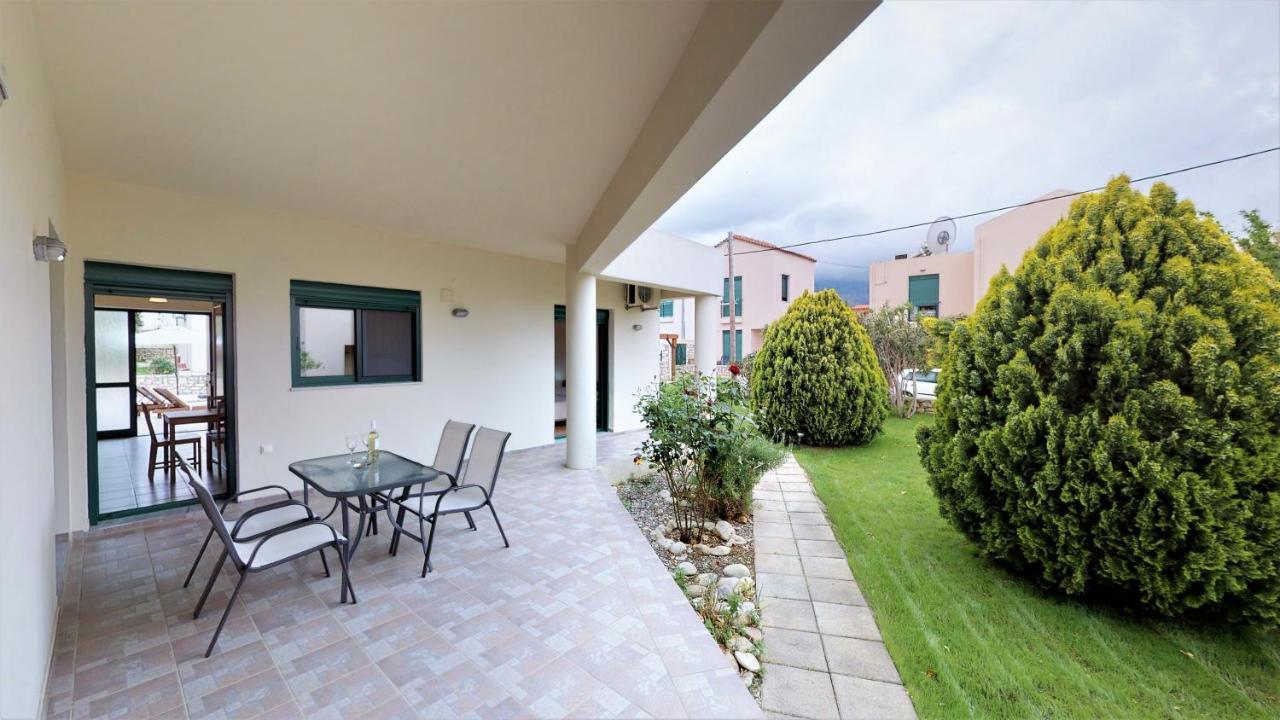 Villa Athina Aszpruliáni Kültér fotó